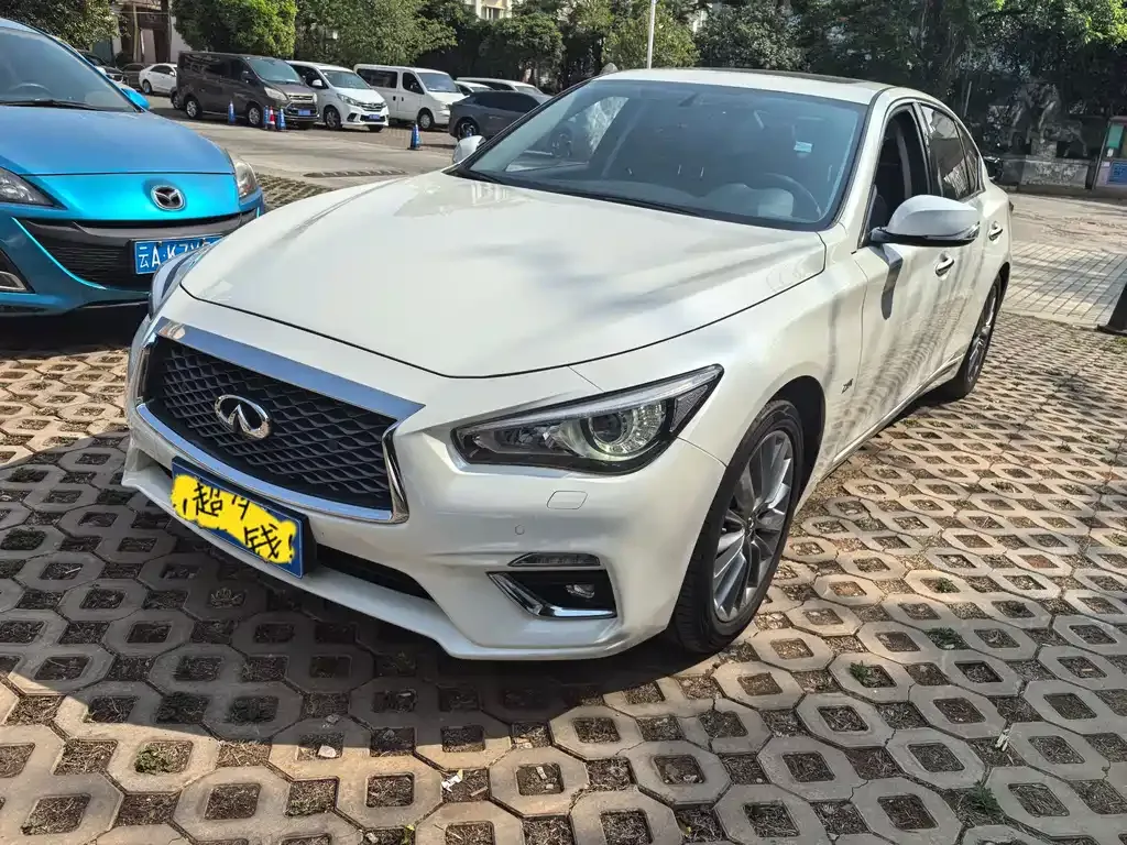Infiniti Q50L 2022 из CN, фото 1