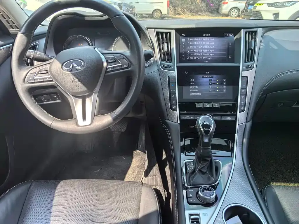 Infiniti Q50L 2022 из CN, фото 10