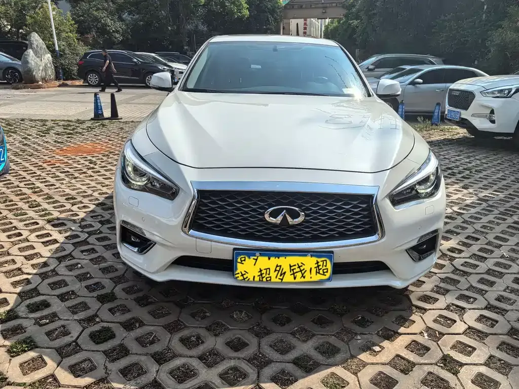 Infiniti Q50L 2022 из CN, фото 2