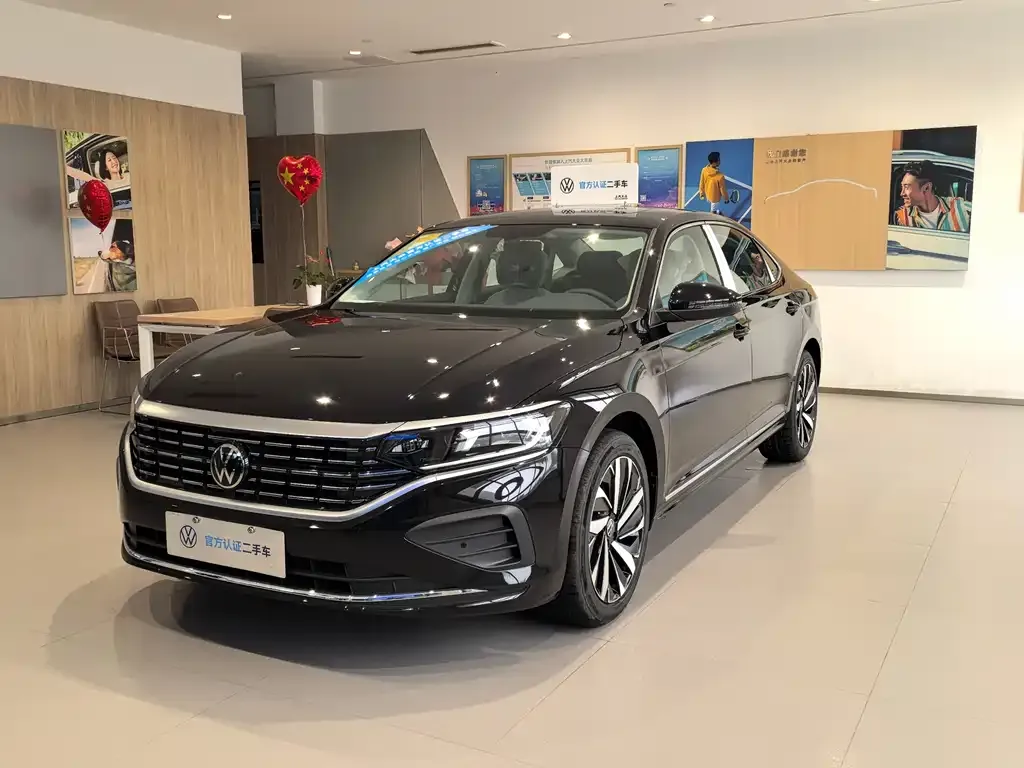 Volkswagen Passat — фото 1