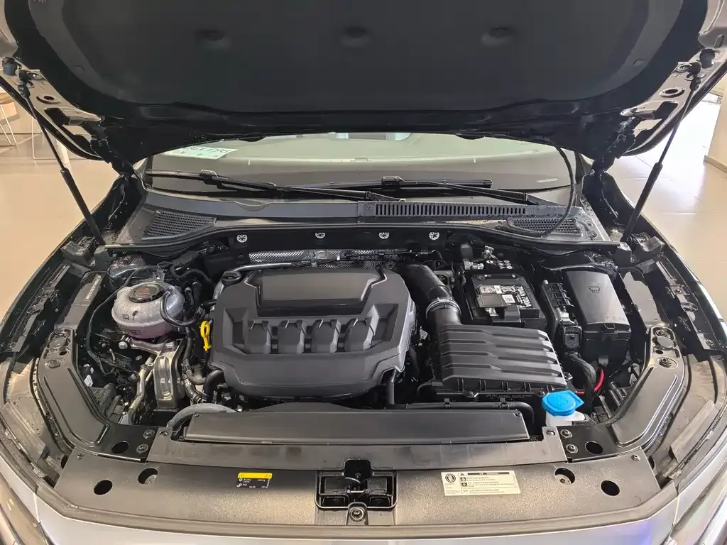 Volkswagen Passat — фото 9