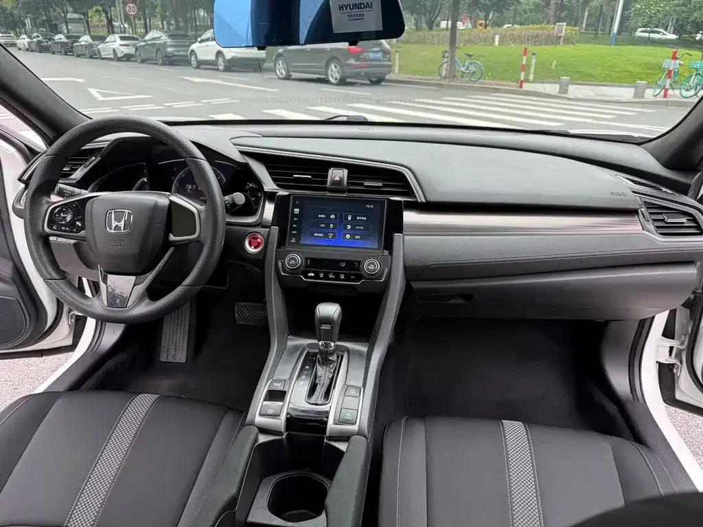 Honda Civic — фото 9