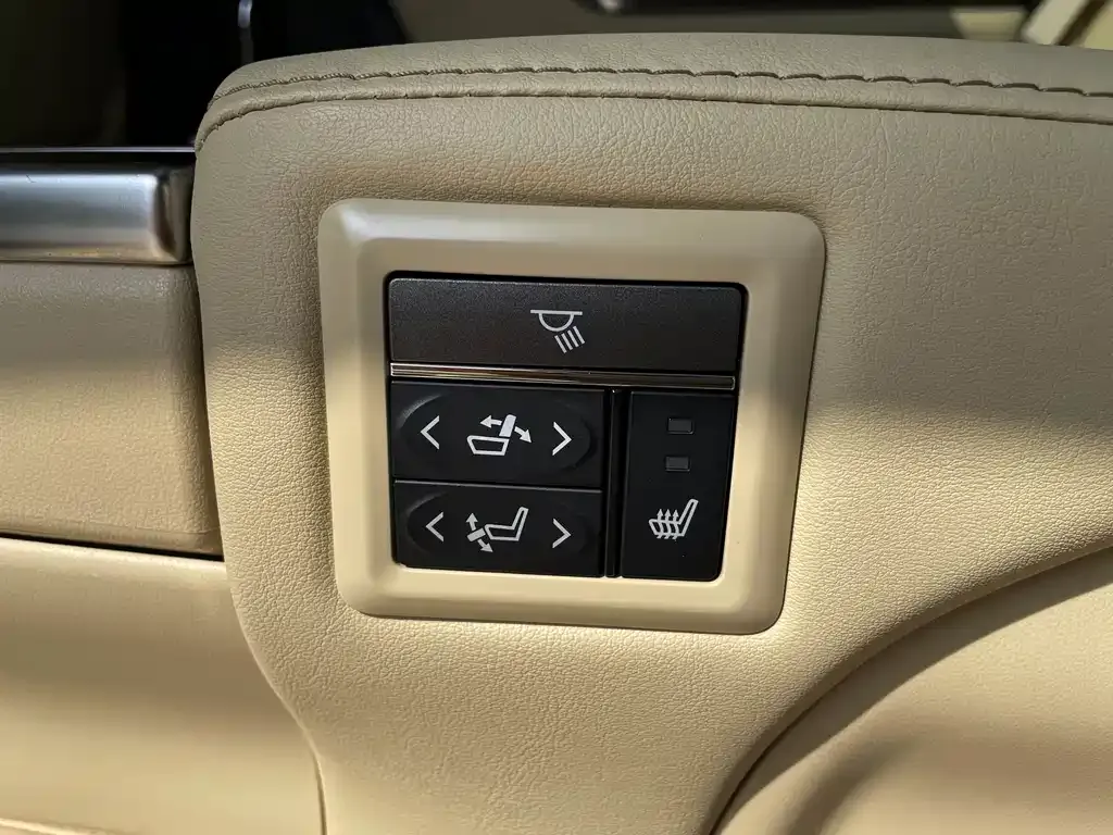 Toyota Alphard 2021 из CN, фото 10