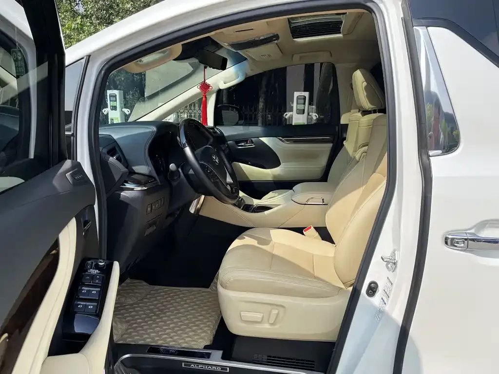 Toyota Alphard 2021 из CN, фото 8