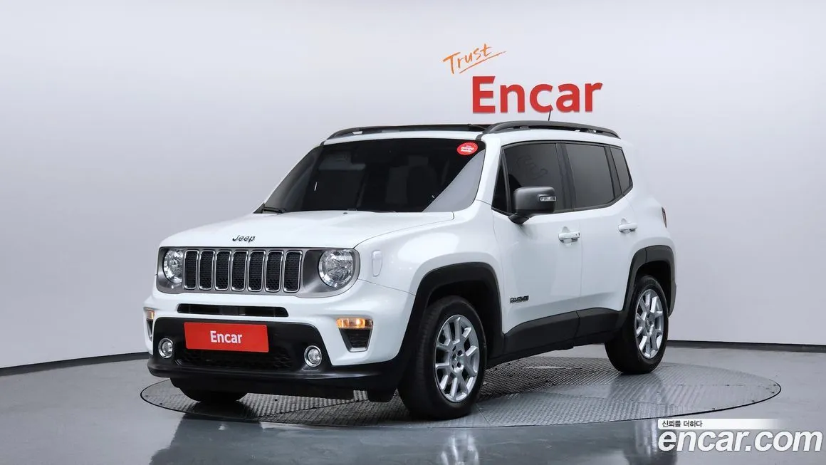 Jeep Renegade — фото 1