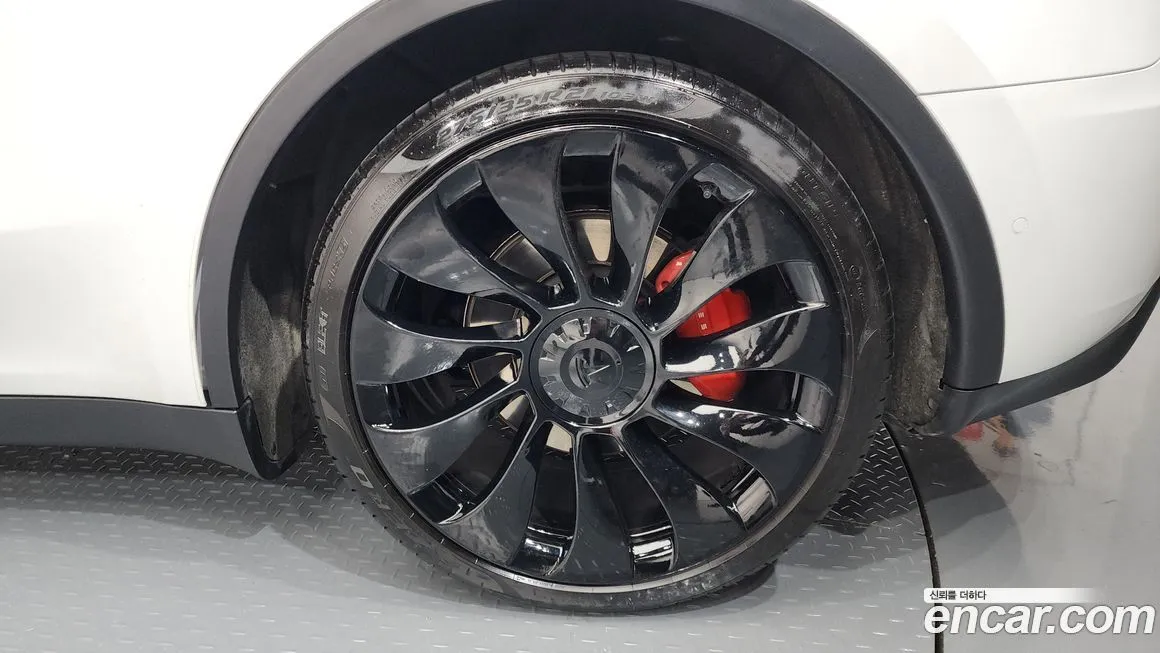 Tesla Model Y 2021 из KR, фото 5