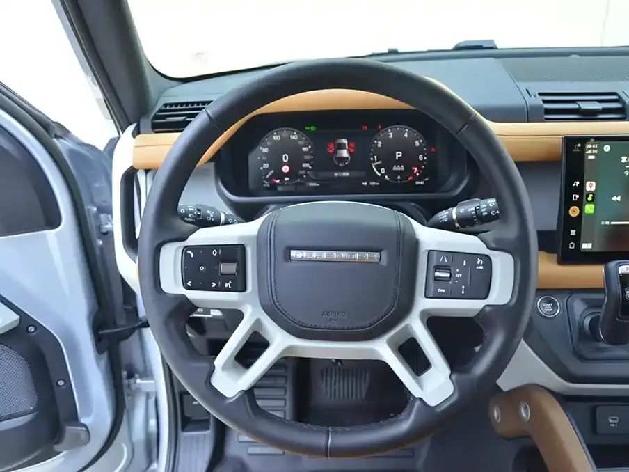 Land Rover Defender — фото 9