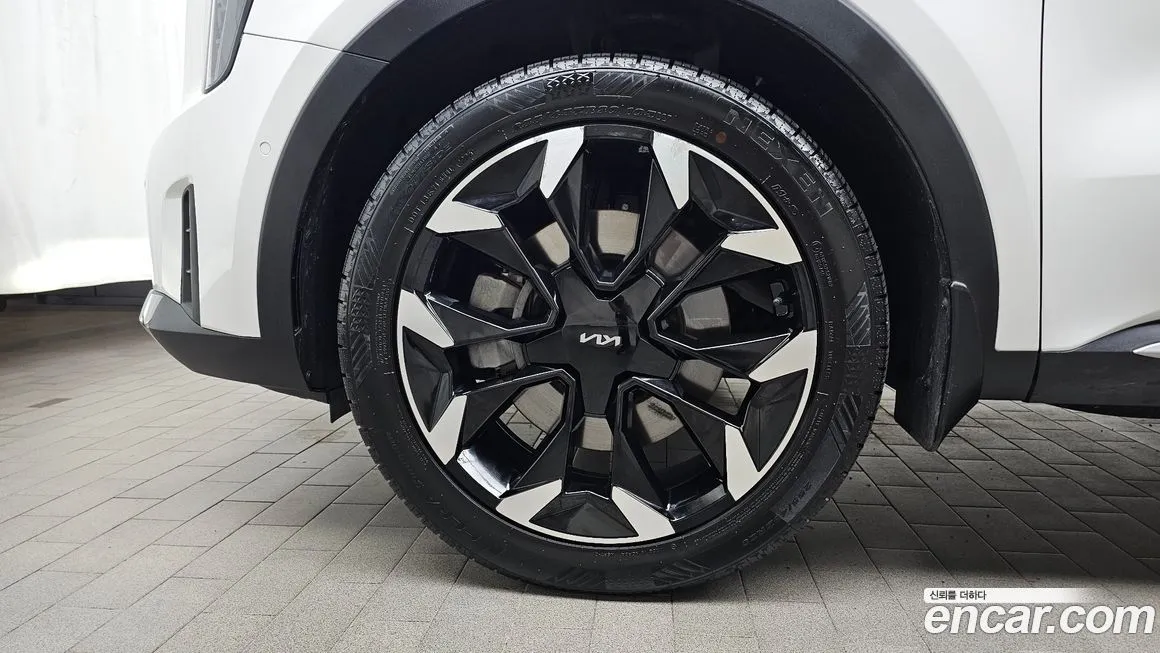 Kia Sorento — фото 5