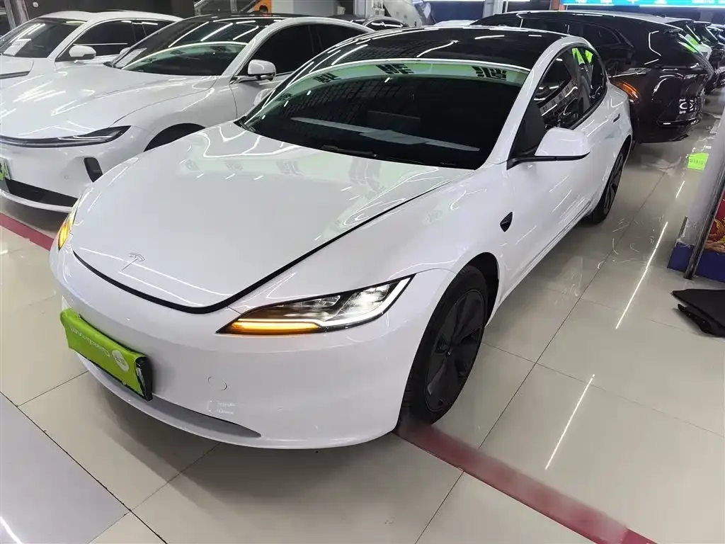 Tesla Model 3 — фото 2