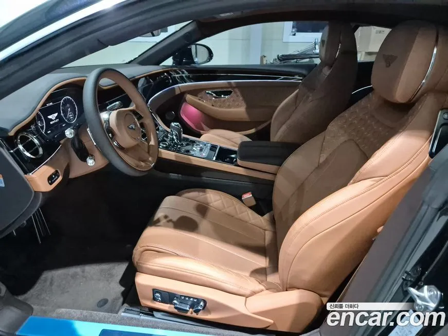 Bentley Continental 2022 из KR, фото 6
