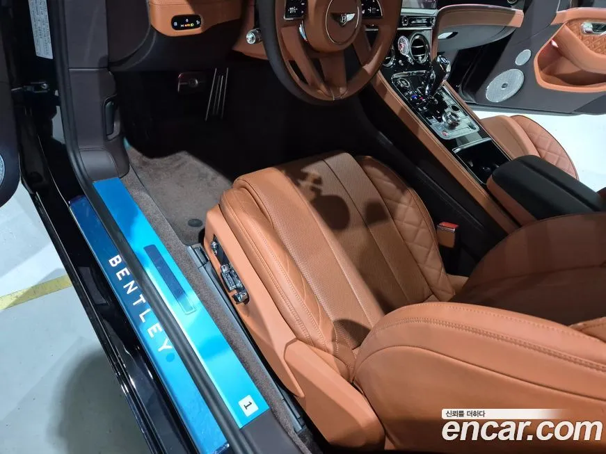 Bentley Continental 2022 из KR, фото 9