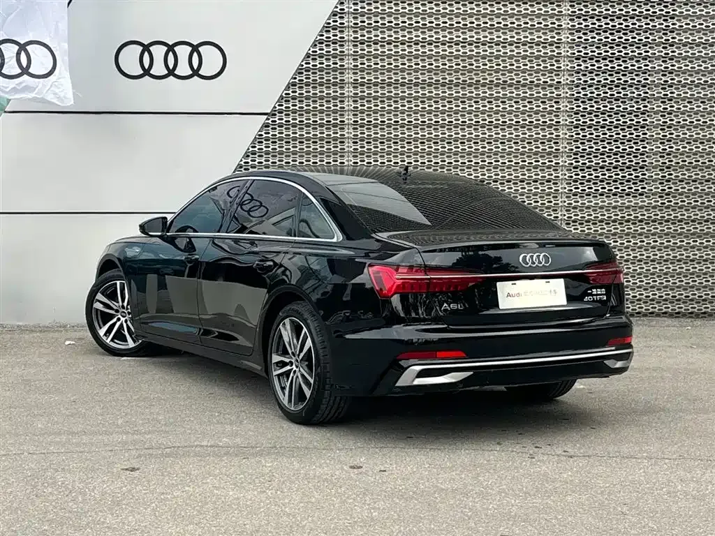 Audi A6L — фото 5