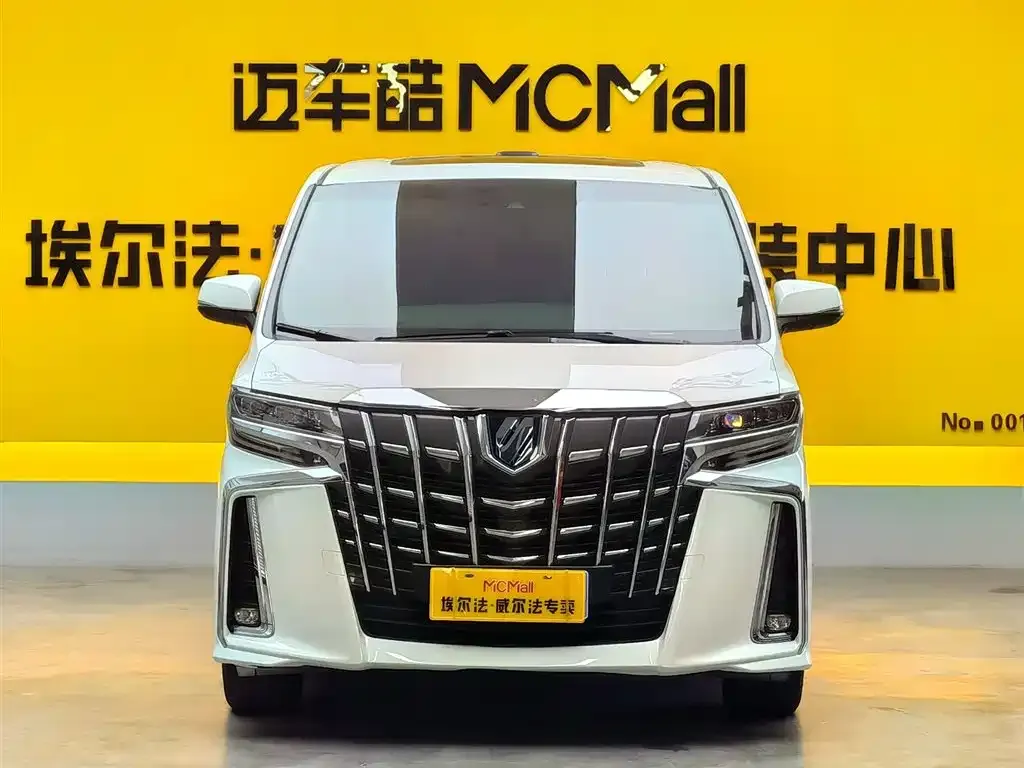 Toyota Alphard — фото 2