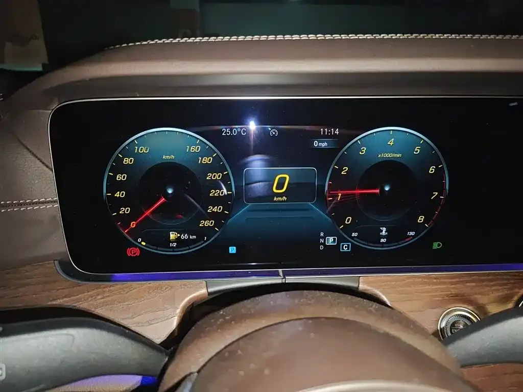 Mercedes-Benz E-Class 2021 из CN, фото 4