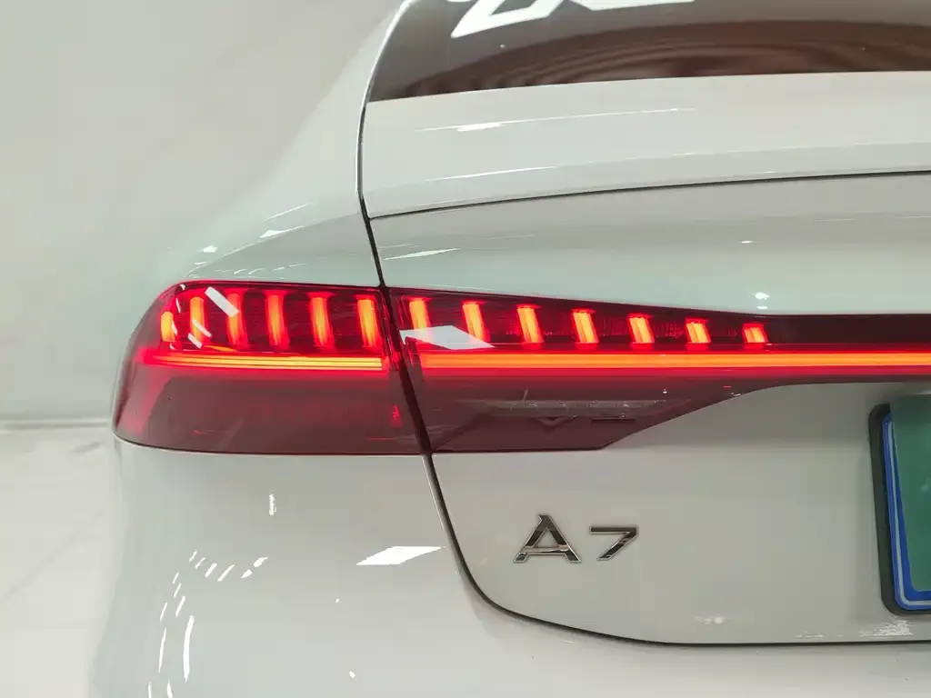 Audi A7 2024 из CN, фото 6