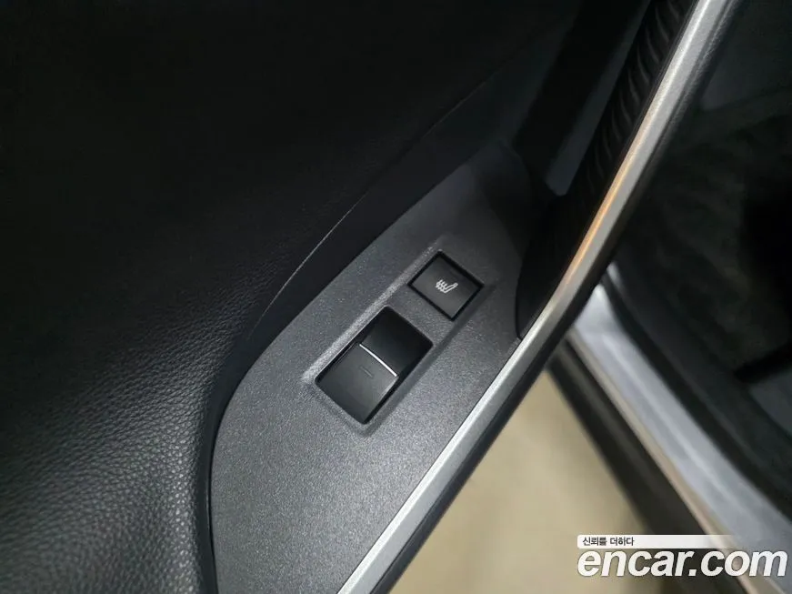 Toyota RAV4 2023 из KR, фото 7