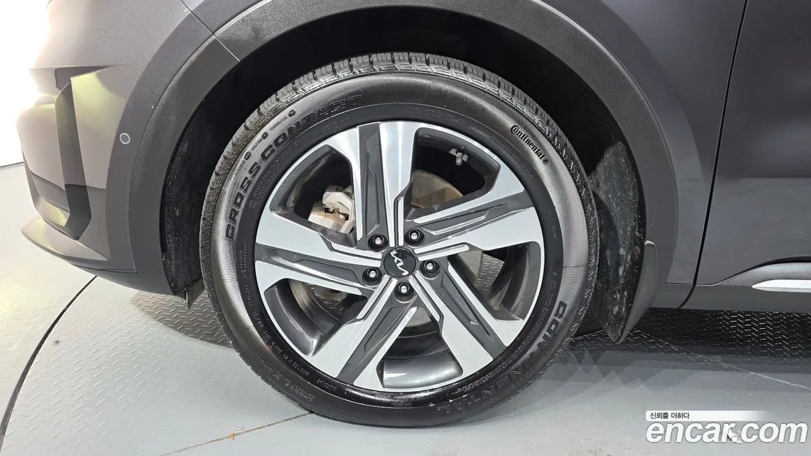 Kia Sorento — фото 5