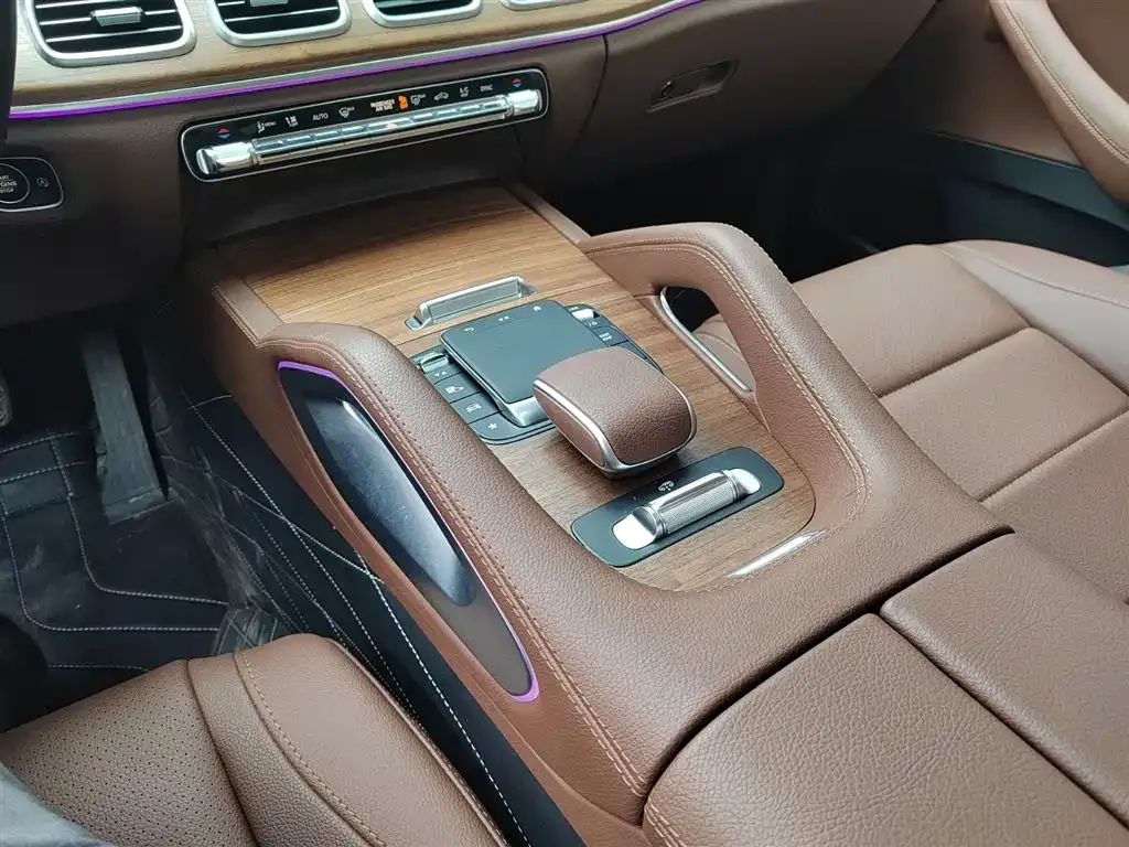 Mercedes-Benz GLE — фото 10