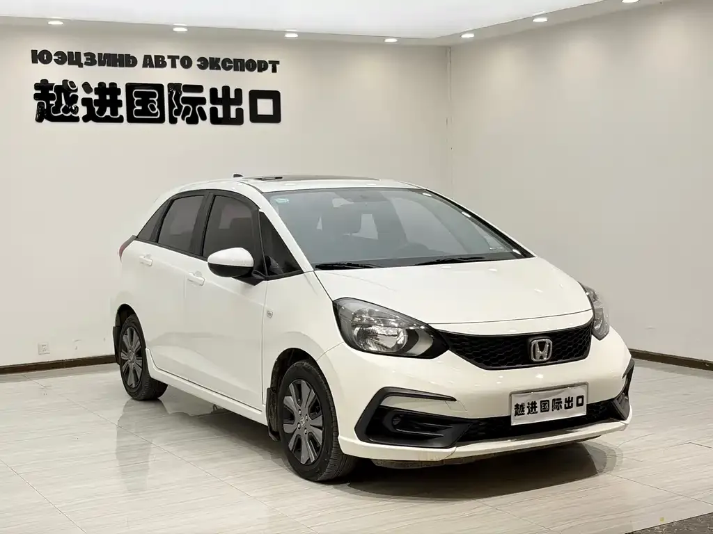 Honda Fit — фото 3