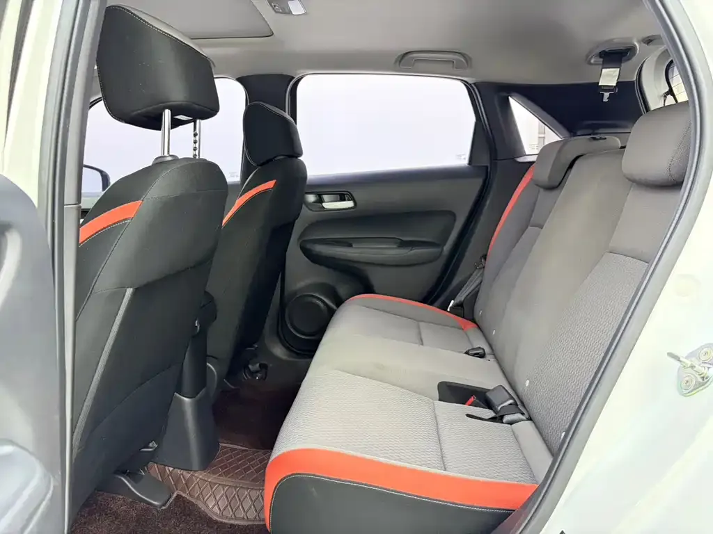 Honda Fit — фото 5