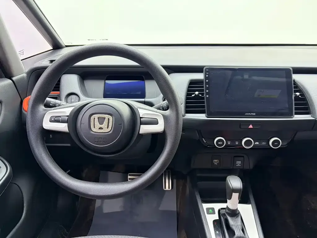 Honda Fit — фото 7