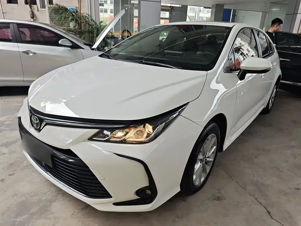 Toyota Corolla 2022 из CN, фото 2