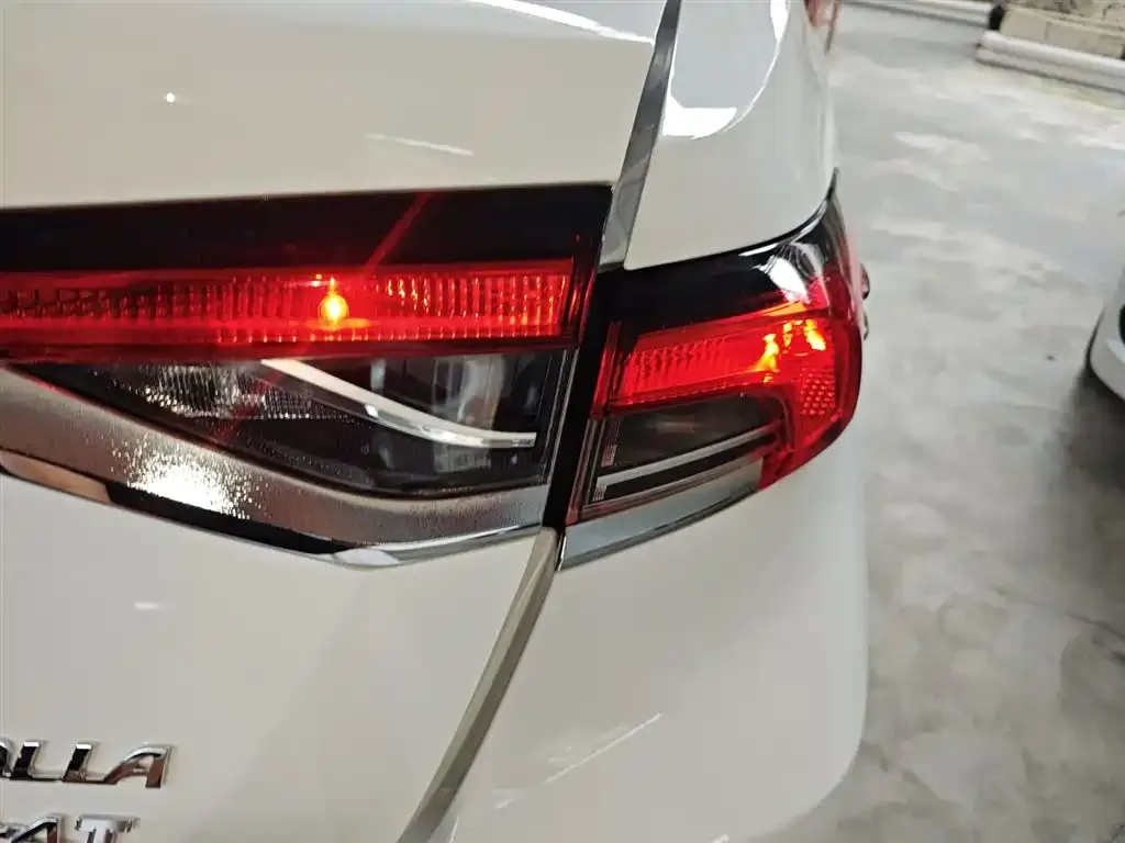 Toyota Corolla 2022 из CN, фото 8