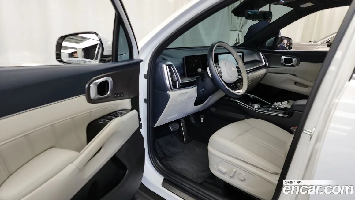 Kia Sorento — фото 10