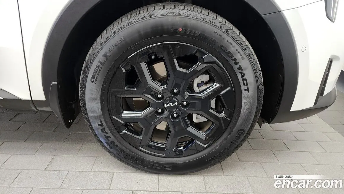 Kia Sorento — фото 5
