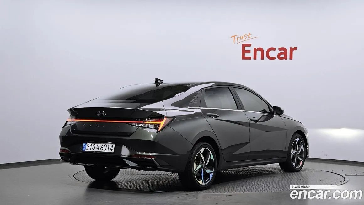 Hyundai AVANTE 2021 из KR, фото 2