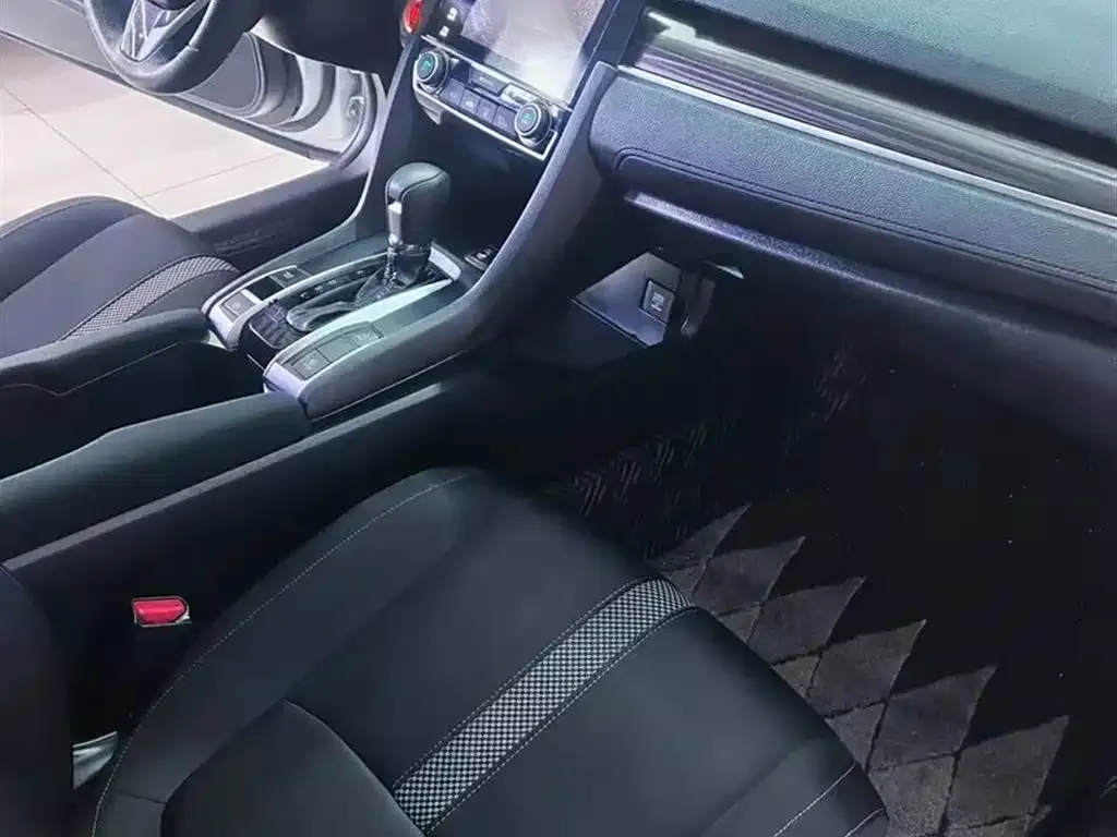 Honda Civic 2021 из CN, фото 10