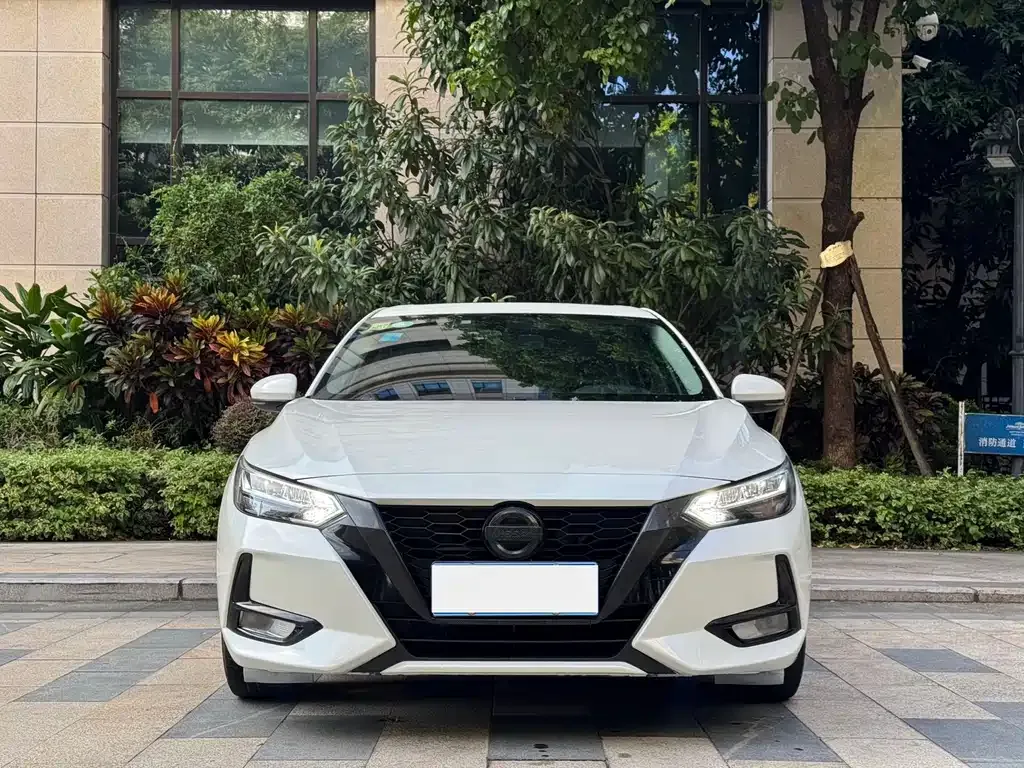 Nissan Sylphy 2021 из CN, фото 2