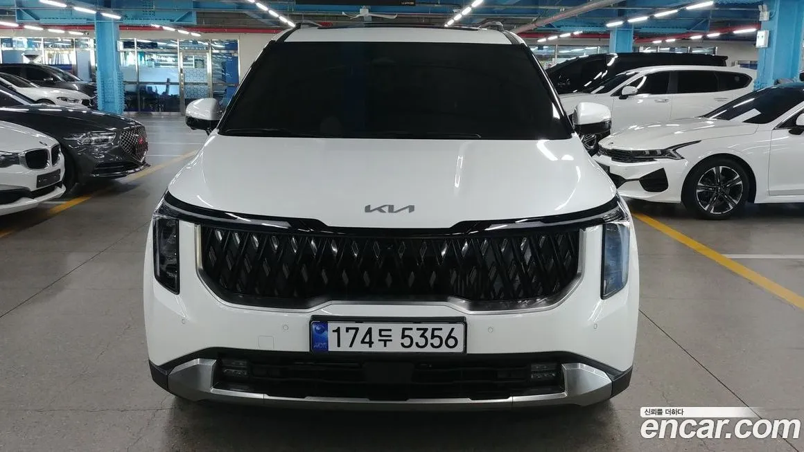 Kia Carnival — фото 1