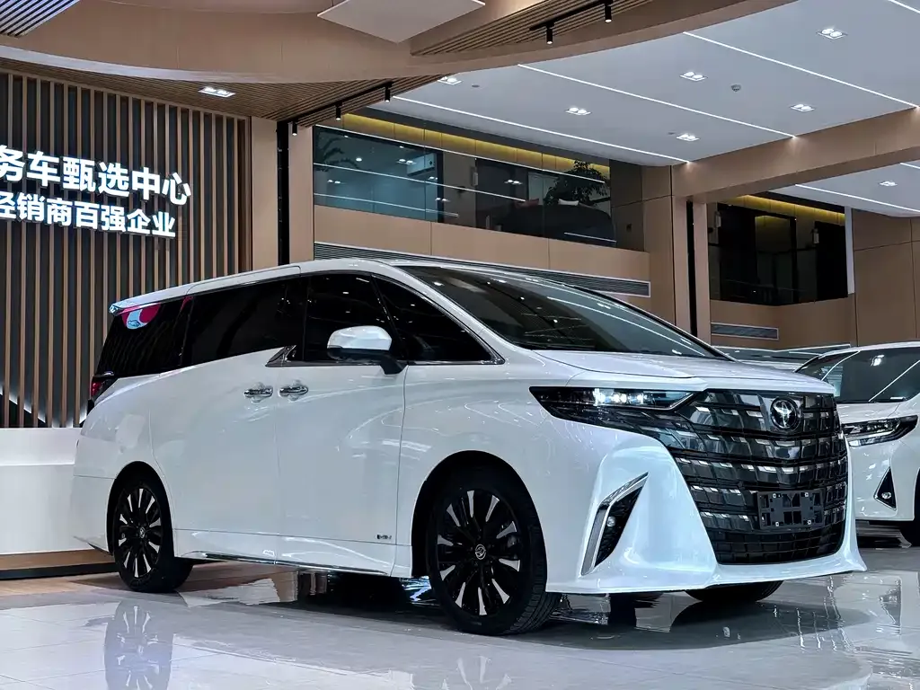 Toyota Alphard 2023 из CN, фото 3