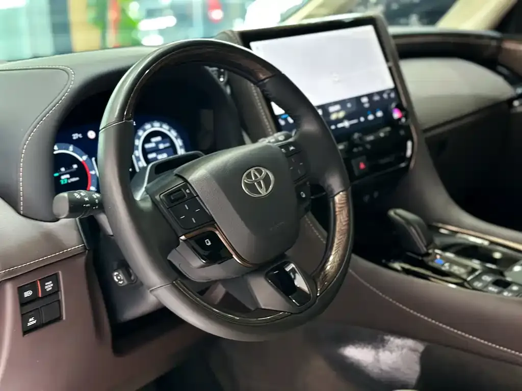 Toyota Alphard 2023 из CN, фото 7