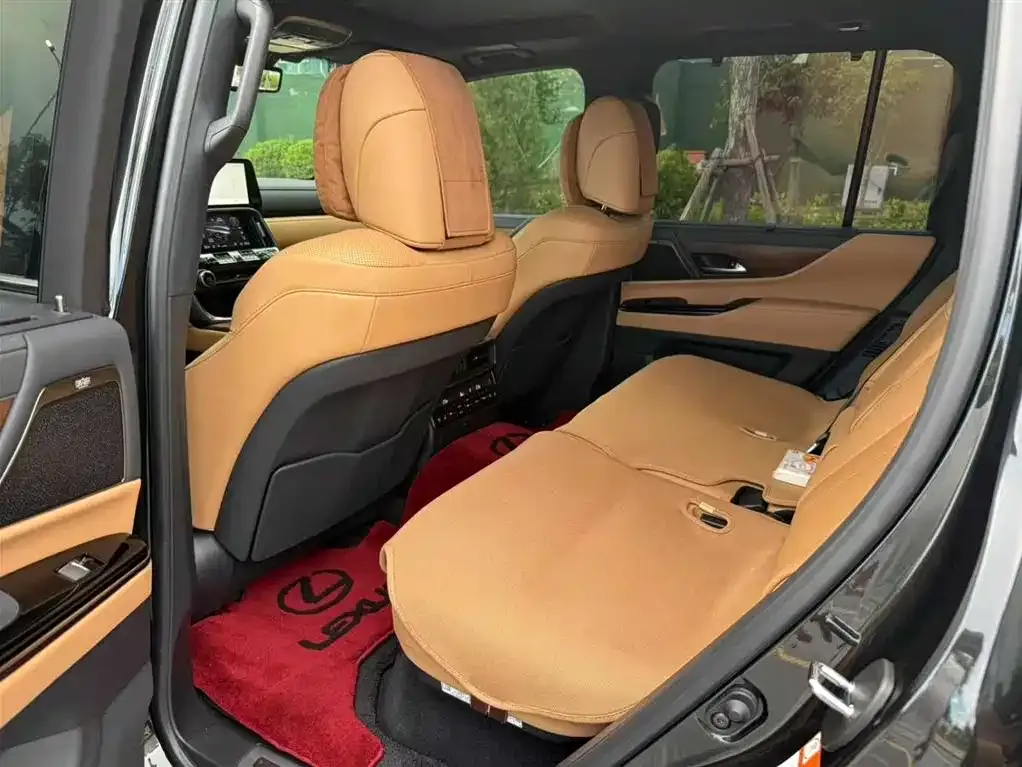 Lexus LX — фото 4