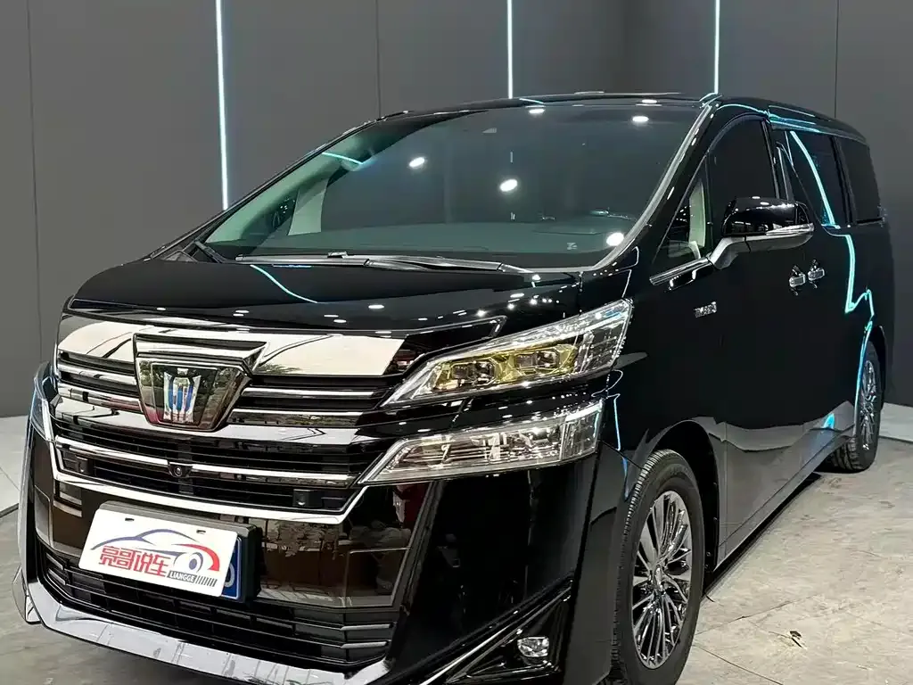 Toyota Vellfire 2023 из CN, фото 1