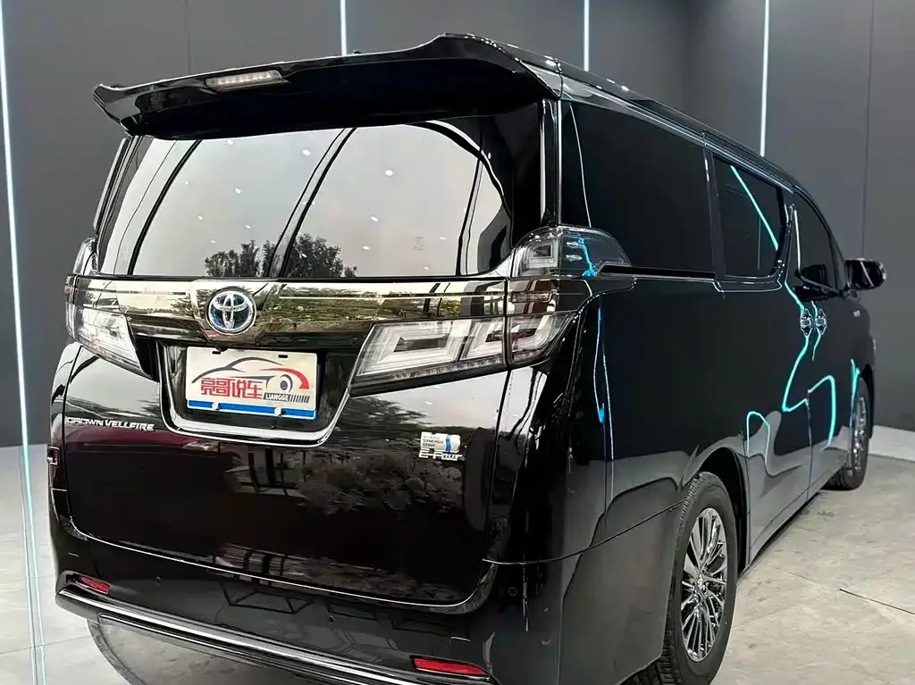 Toyota Vellfire 2023 из CN, фото 6