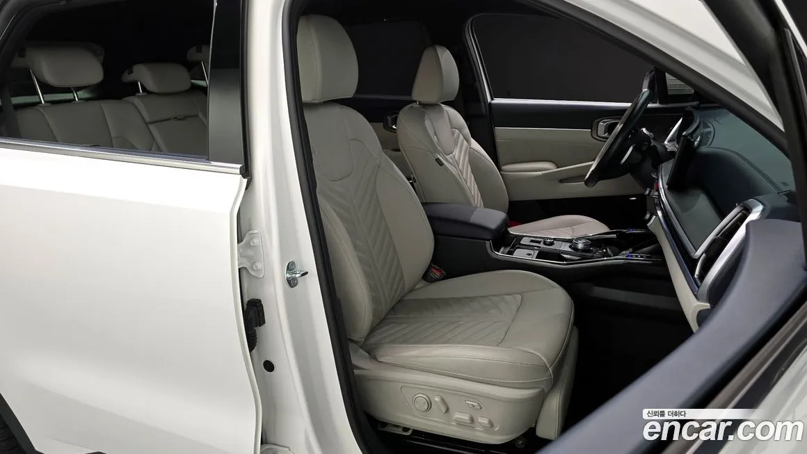 Kia Sorento — фото 10