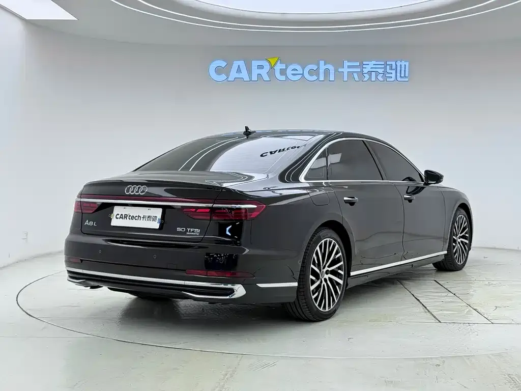 Audi A8 2024 из CN, фото 6