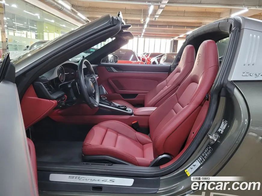 Porsche 911 2024 из KR, фото 10