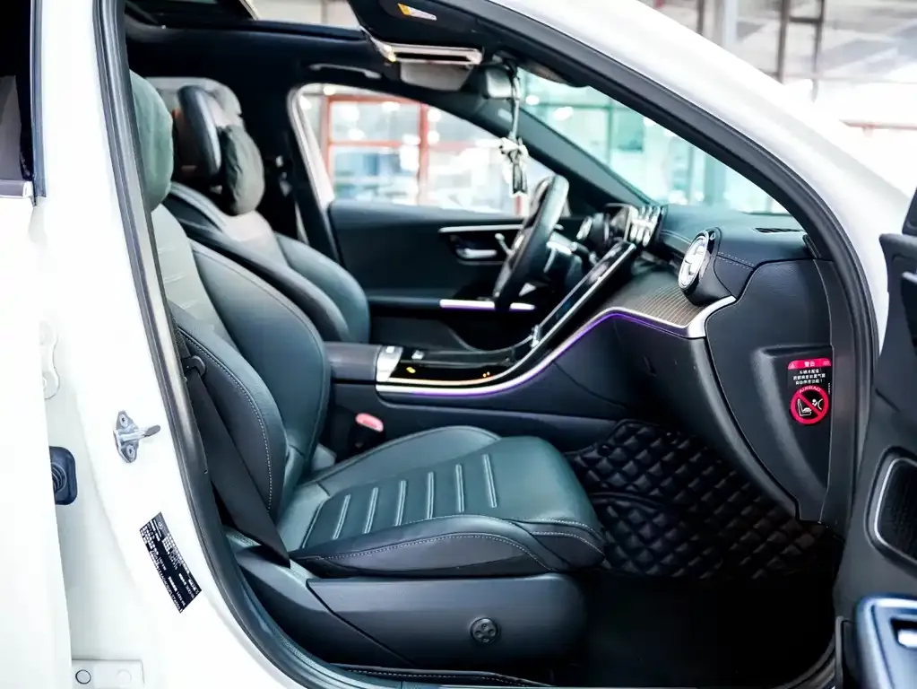 Mercedes-Benz C-Class 2023 из CN, фото 4