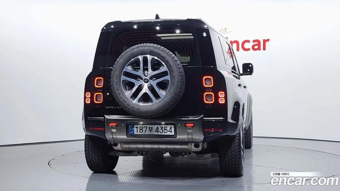 Land Rover Defender 2024 из KR, фото 4