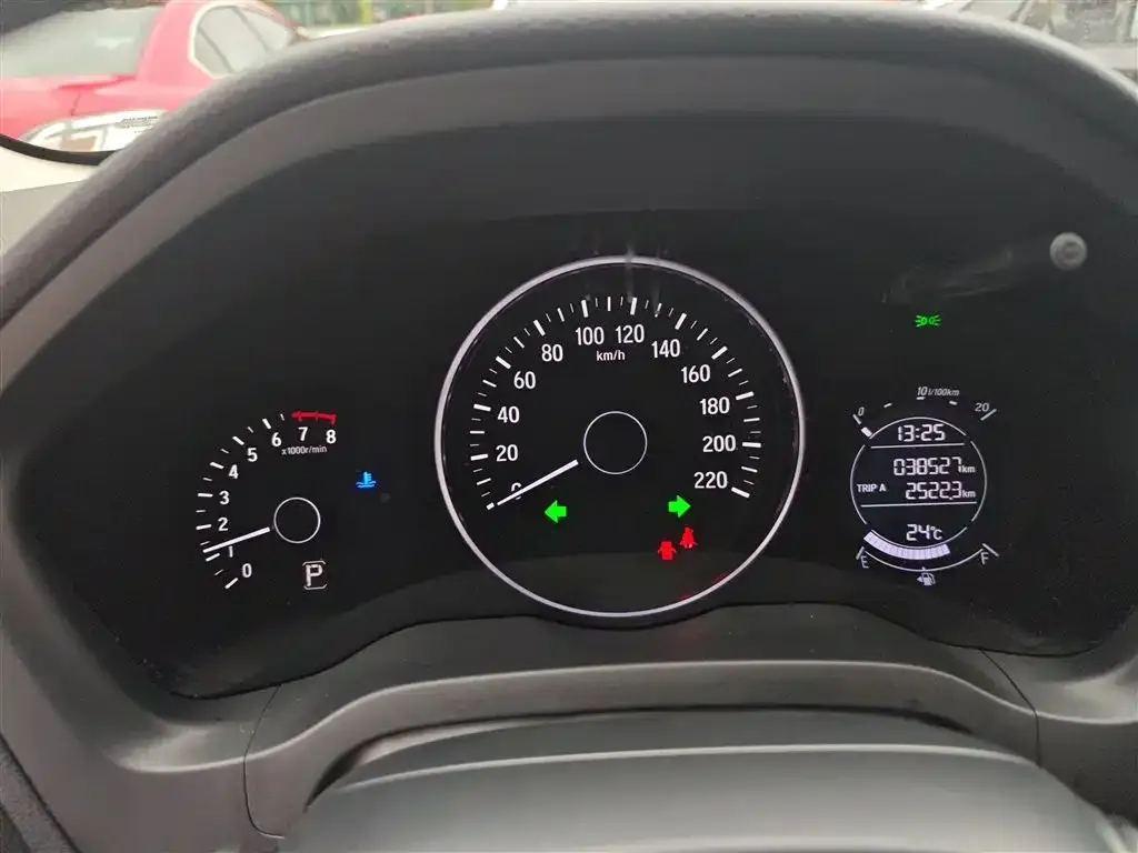 Honda Vezel 2022 из CN, фото 6