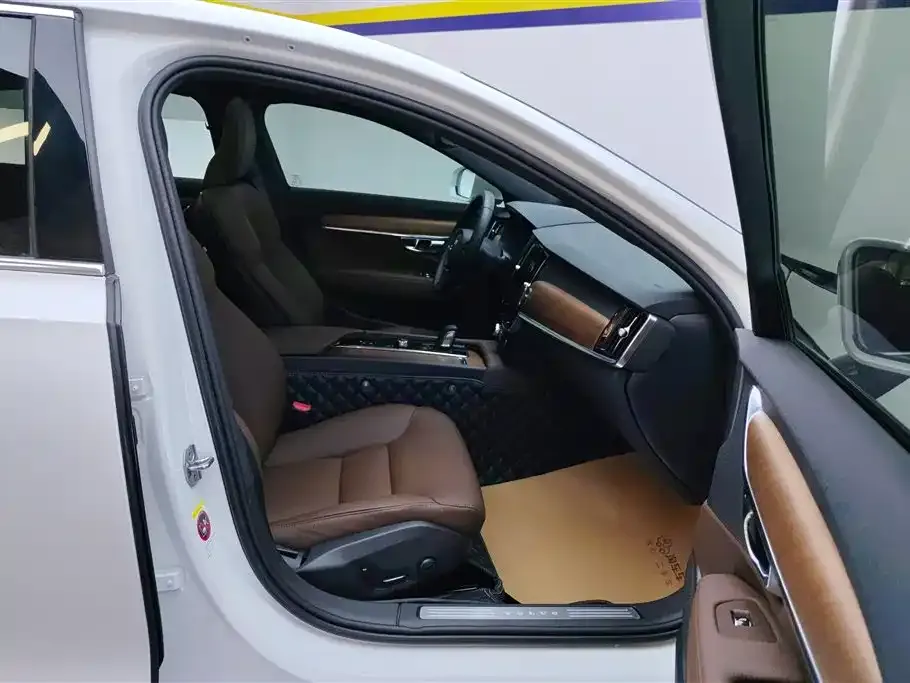 Volvo S90 2021 из CN, фото 7
