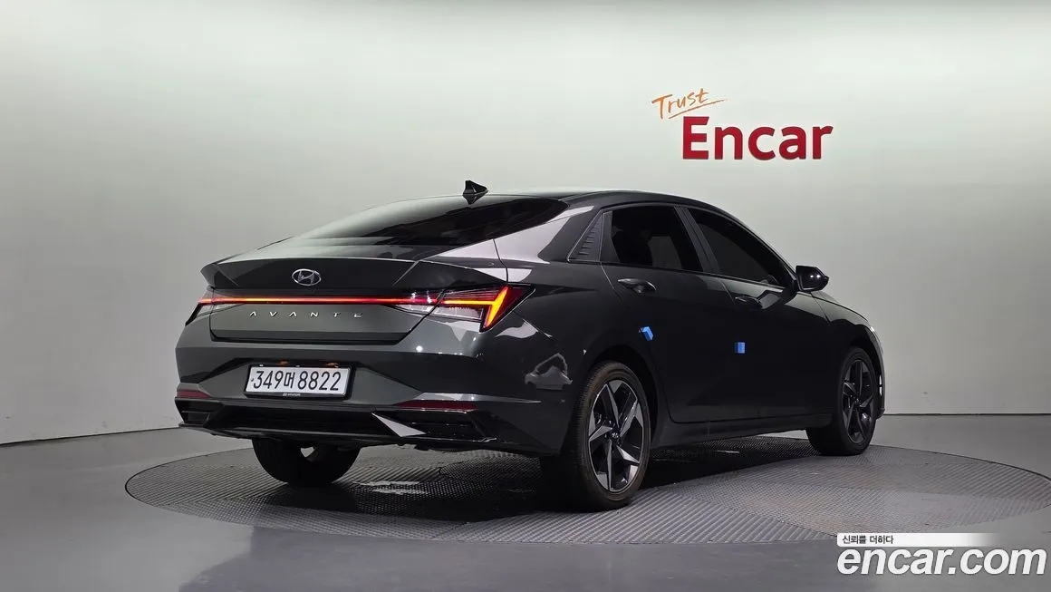Hyundai AVANTE 2021 из KR, фото 2