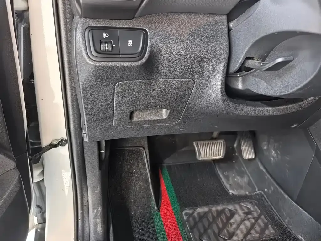 Hyundai ix35 — фото 10