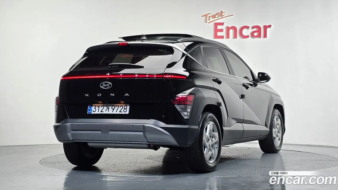 Hyundai Kona — фото 2