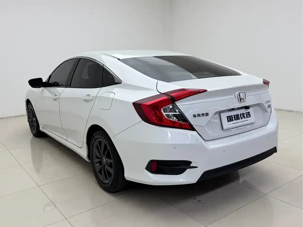 Honda Civic — фото 6