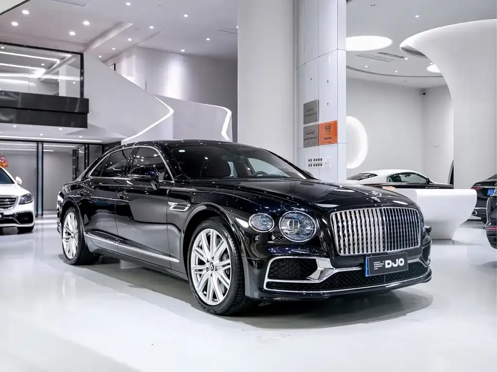 Bentley Flying Spur — фото 3